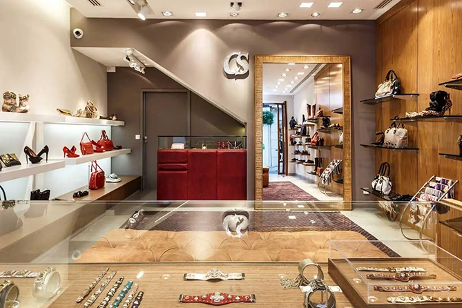 Architecte d'intérieur pour aménagement et décoration de boutique luxe 06 83